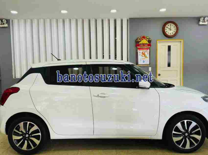 Cần bán xe Suzuki Swift GLX 1.2 AT màu Trắng 2019