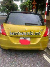 Cần bán gấp xe Suzuki Swift RS 2016 màu Vàng