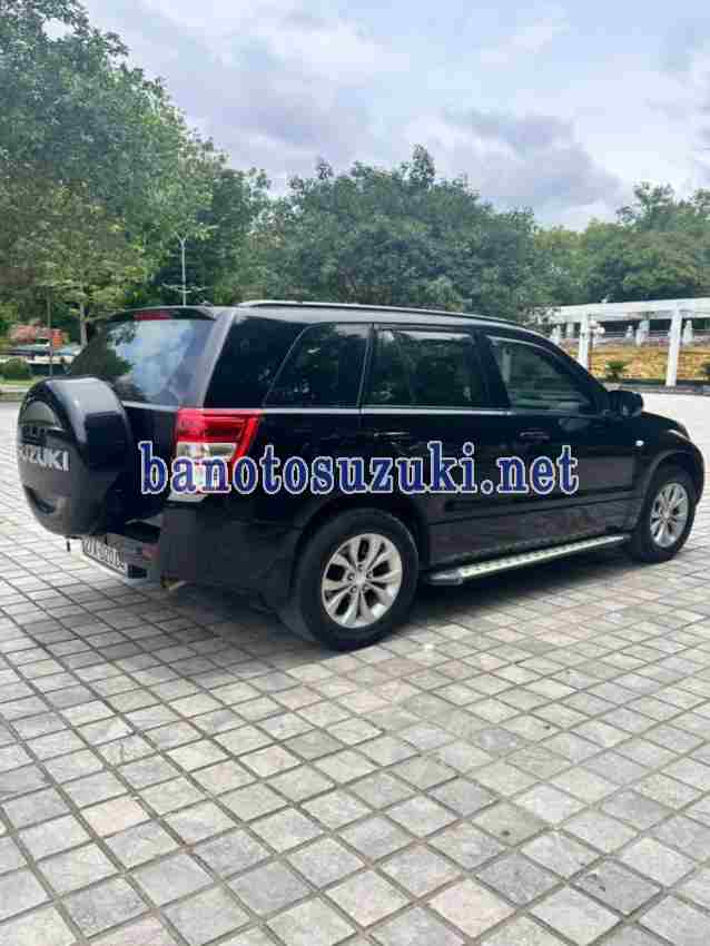 Cần bán gấp Suzuki Grand vitara 2.0 AT đời 2014, màu Đen