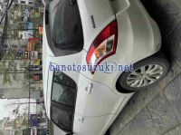 Cần bán gấp Suzuki Swift 1.4 AT đời 2015, màu Trắng